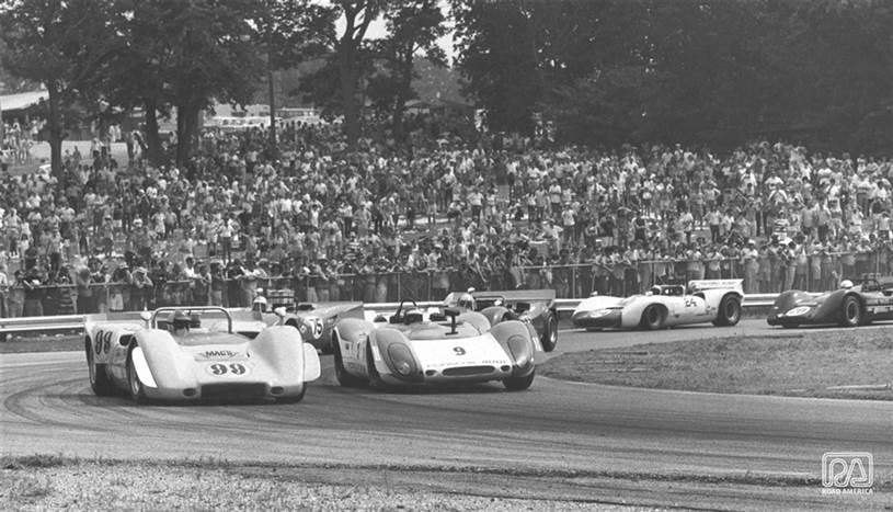 1969 CAN-AM: 99 Hobbs/9 Dean Banner