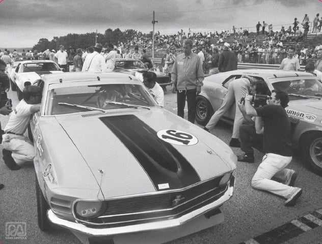 1970 TRANS-AM: Bud Moore Mustangs Panel